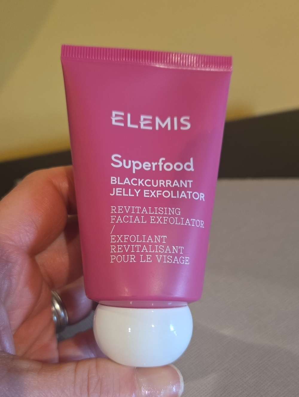 Brand New / Never Used / Never Opened Elemis Suoerfood Exfoliator